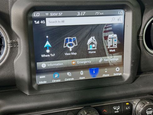 Used 2023 Jeep Wrangler Unlimited Sahara AWD/4WD image 22