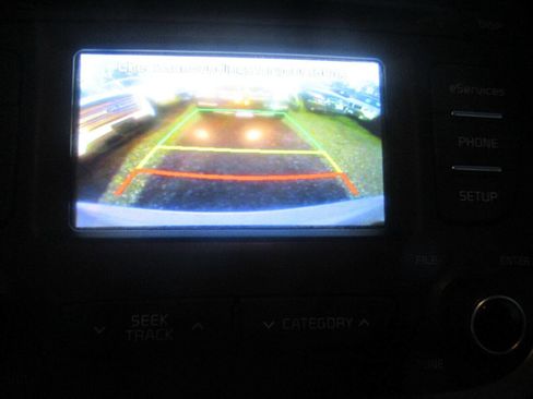 Used 2015 Kia Sorento LX image 18