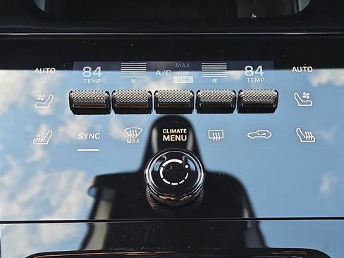 Certified 2024 Porsche Cayenne Turbo GT image 13