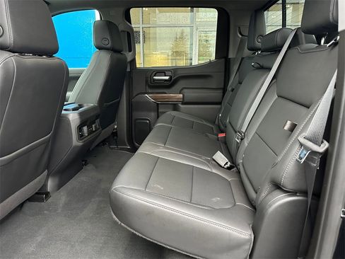 Used 2021 Chevrolet Silverado 1500 LT Trail Boss w/ Convenience Package II image 15