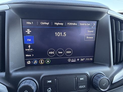 Used 2024 GMC Terrain SLT w/ Infotainment Package II image 13