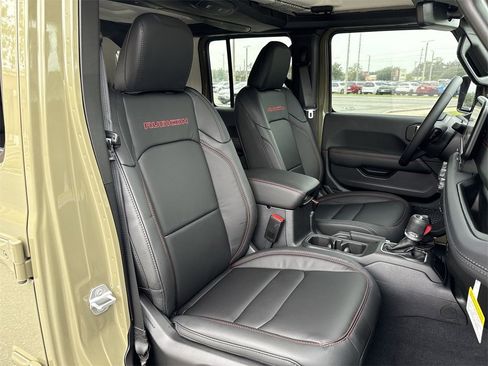 New 2025 Jeep Wrangler Unlimited Rubicon w/ Steel Bumper Group image 26