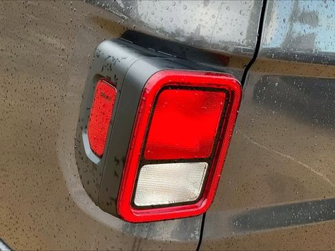 New 2026 Jeep Gladiator Sport image 14