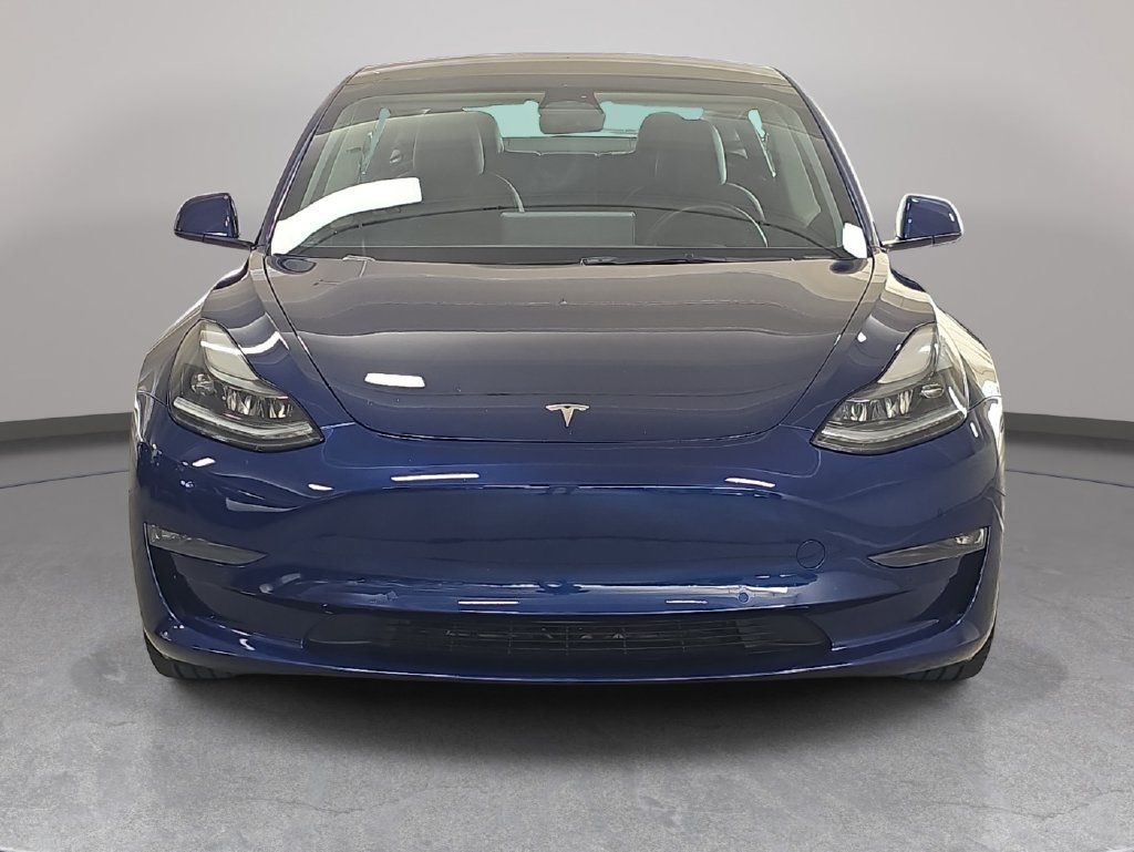 Used 2022 Tesla Model 3 Long Range AWD/4WD image 3