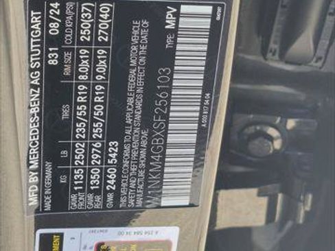 Used 2025 Mercedes-Benz GLC 300 image 30