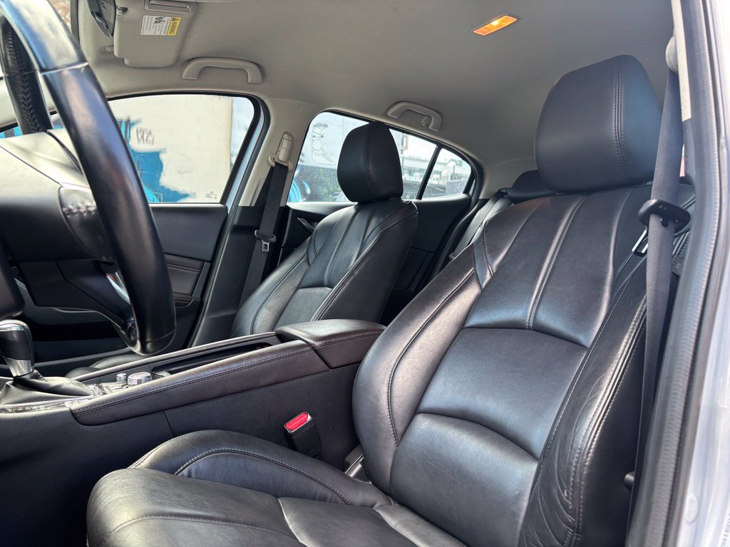 Used 2017 MAZDA MAZDA3 Touring FWD image 9
