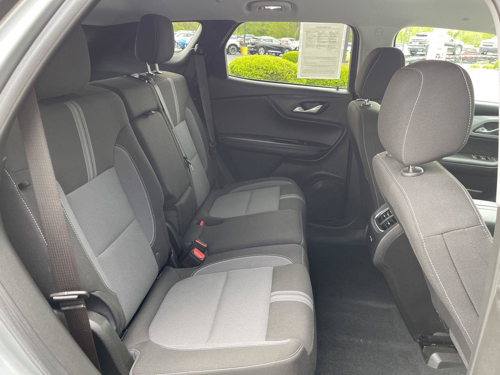 Used 2024 Chevrolet Blazer LT w/ Driver Confidence Package FWD image 32