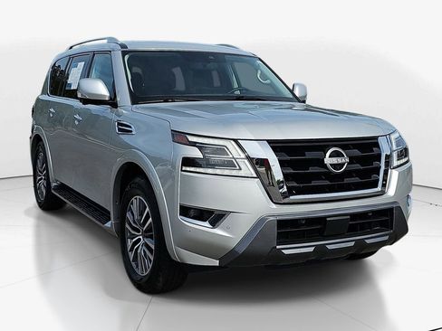 Used 2024 Nissan Armada SL AWD/4WD image 2