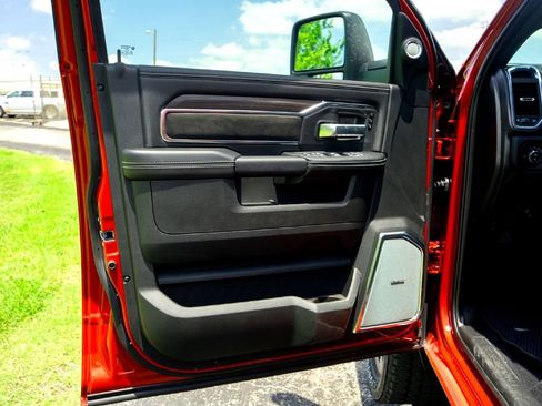 New 2026 RAM 2500 Laramie AWD/4WD image 21