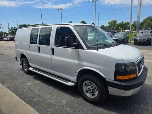 Used 2024 GMC Savana 2500 w/ Driver Convenience Package RWD image 7