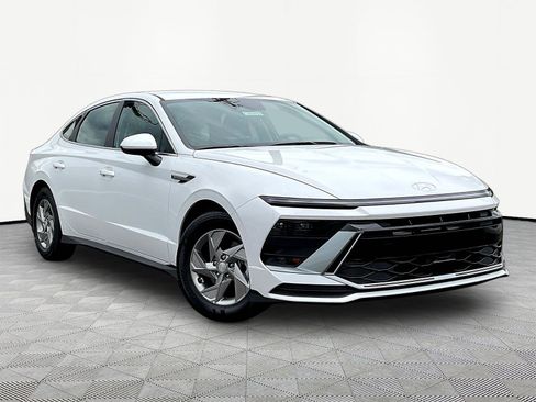 Used 2026 Hyundai Sonata SE FWD image 3