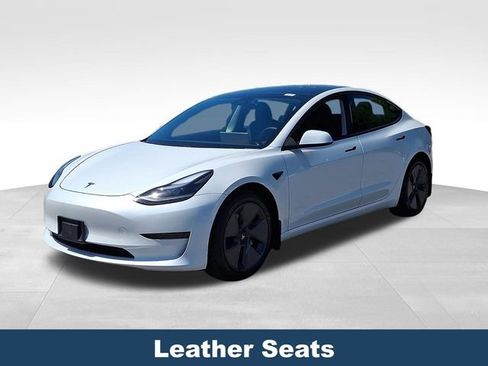 Used 2021 Tesla Model 3 Standard Range Plus RWD image 4