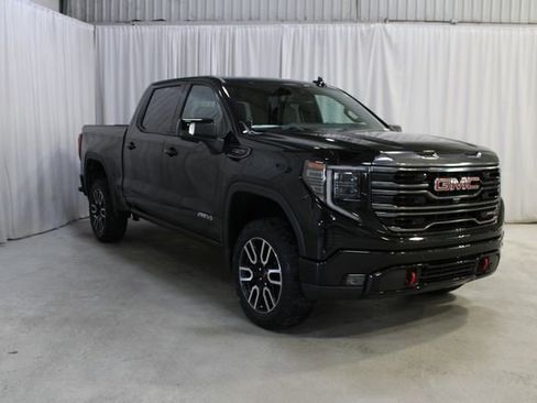 Used 2023 GMC Sierra 1500 AT4 w/ AT4 Premium Package AWD/4WD image 26
