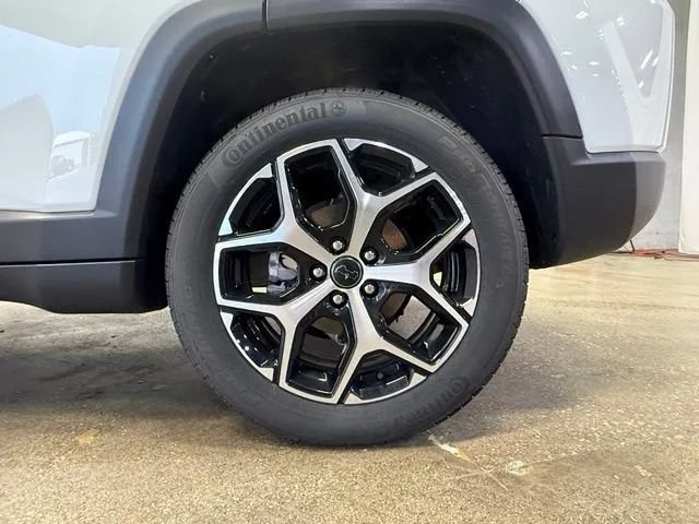 Used 2025 Jeep Compass Limited AWD/4WD image 29
