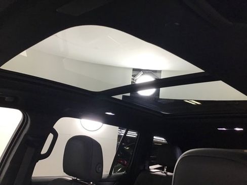 Used 2024 GMC Acadia Elevation w/ Luxury Package image 13