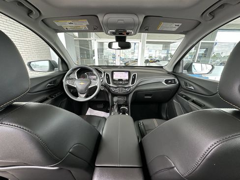 Used 2024 Chevrolet Equinox Premier AWD/4WD image 21