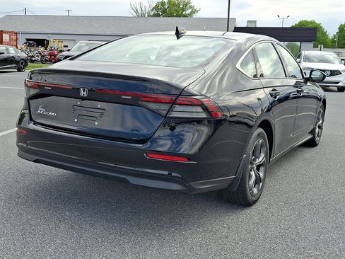 Certified 2023 Honda Accord EX image 6