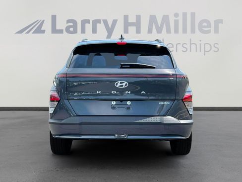 New 2025 Hyundai Kona SEL image 6