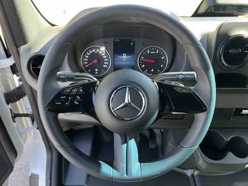 New 2025 Mercedes-Benz Sprinter 2500 image 26