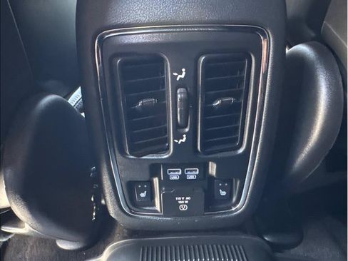 Used 2018 Jeep Grand Cherokee Trailhawk w/ Trailhawk Luxury Group AWD/4WD image 39