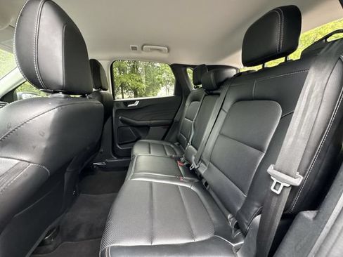 Used 2022 Ford Escape SEL w/ Technology Package FWD image 23