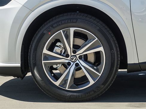 New 2026 Lexus RX 350h image 19