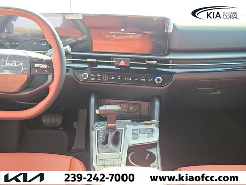 New 2026 Kia Sportage SX FWD image 19