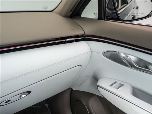 New 2026 Genesis GV70 2.5T Advanced AWD/4WD image 27