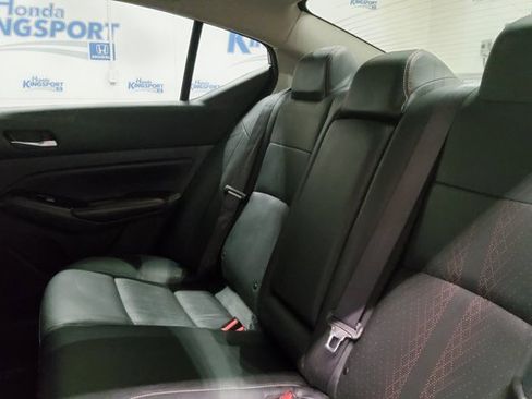 Used 2023 Nissan Altima 2.5 SR w/ SR Premium Package image 17