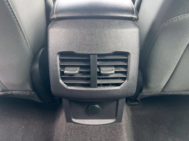 Used 2020 Ford Fusion SE FWD image 17