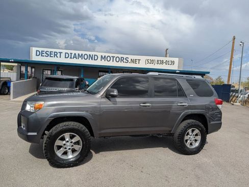 Used 2013 Toyota 4Runner SR5 w/ Premium Pkg w/3rd Row Seat image 2