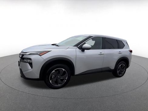 Used 2025 Nissan Rogue SV FWD image 8