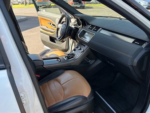 Used 2019 Land Rover Range Rover Evoque HSE Dynamic AWD/4WD image 13