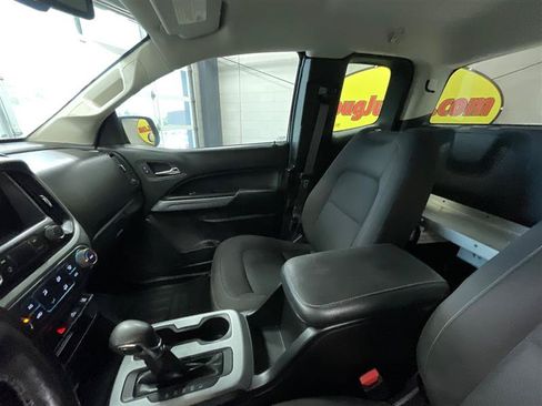 Used 2022 Chevrolet Colorado LT w/ Fleet Safety Package RWD image 13