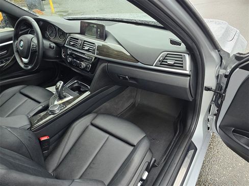 Used 2016 BMW 328i Sedan image 12