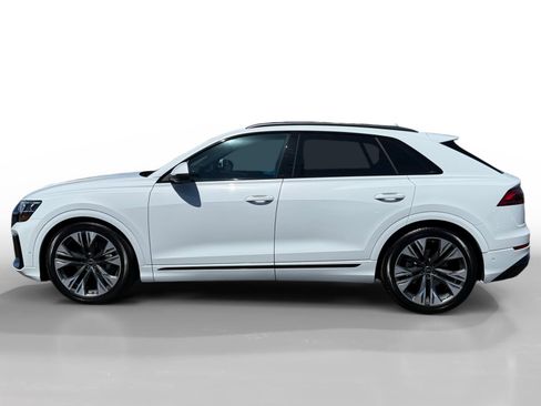 Used 2025 Audi Q8 Prestige AWD/4WD image 2