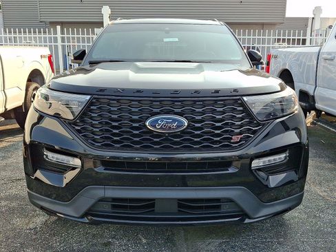 Used 2023 Ford Explorer ST w/ Equipment Group 401A AWD/4WD image 2