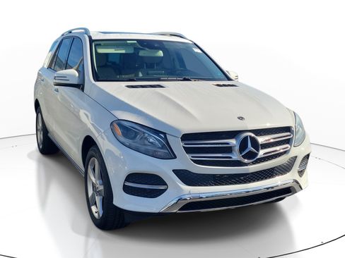 Used 2017 Mercedes-Benz GLE 350 image 3