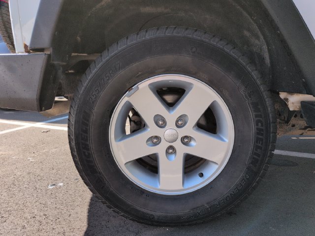 Used 2018 Jeep Wrangler Unlimited Sport AWD/4WD image 13