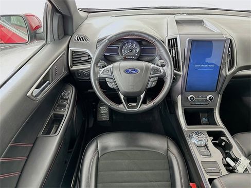 Used 2022 Ford Edge ST-Line w/ Class II Trailer Tow Package image 4