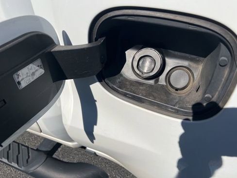 Used 2024 Chevrolet Silverado 1500 Custom Trail Boss w/ LPO, Dark Essentials Package image 12