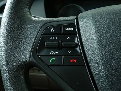 Used 2017 Hyundai Sonata SE FWD image 10
