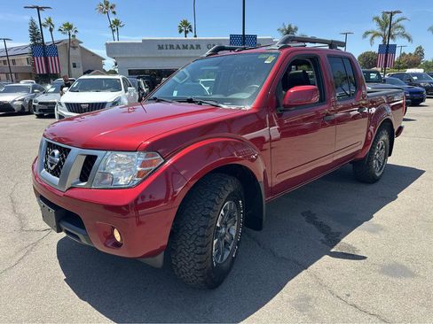 Used 2020 Nissan Frontier PRO-4X w/ Pro-4x Utility Package AWD/4WD image 11