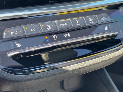 Used 2024 Buick Envista Avenir FWD image 29