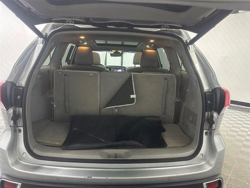 Used 2019 Toyota Highlander Limited Platinum image 20