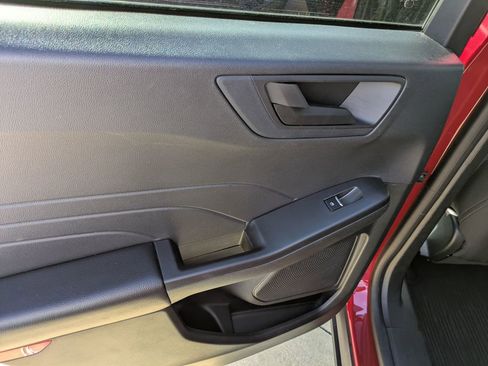 Used 2023 Ford Escape Active image 11