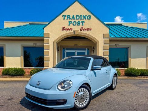 Used 2015 Volkswagen Beetle 1.8T FWD image 2
