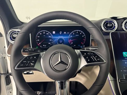 New 2026 Mercedes-Benz GLC 300 4MATIC image 32