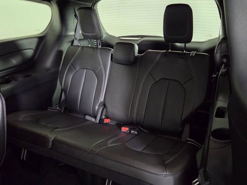 New 2026 Chrysler Pacifica Select image 31