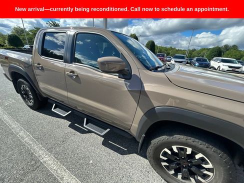 Used 2023 Nissan Frontier PRO-4X w/ Technology Package AWD/4WD image 16